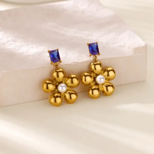 Wholesale Hot-Selling Green Zircon Earrings Plated With 18K Gold Stainless Steel Flower Bow Pendant Stud Earrings Jewelry Accessories For Women