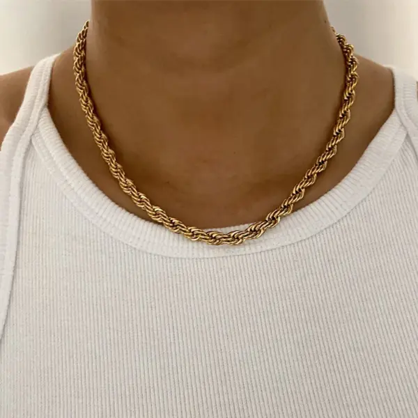 Wholesale Ion Plating (IP) 18K Gold Plated Solid Color 304 Stainless Steel Simple Style Waterproof Non Tarnish 304 Stainless Steel Lobster Trigger Clasp Closure Chain Necklace