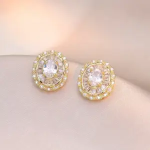 E0779 White Zircon Earrings