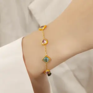 Wholesale New Gold Love Square Zircon Bracelet Light Luxury Elegant Titanium Steel Plated 18K Gold Niche High-end Jewelry