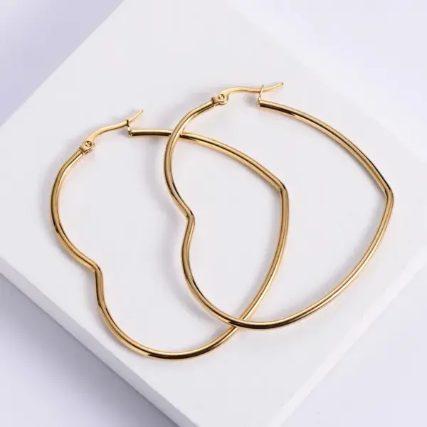 Wholesale PVD Coated Imitation Gold U Shape 304 Stainless Steel Simple Style Waterproof Non Tarnish Earrings
