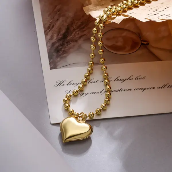 Wholesale Simple Style Commute Heart Shape Copper Plating 18k Gold Plated Pendant Necklace