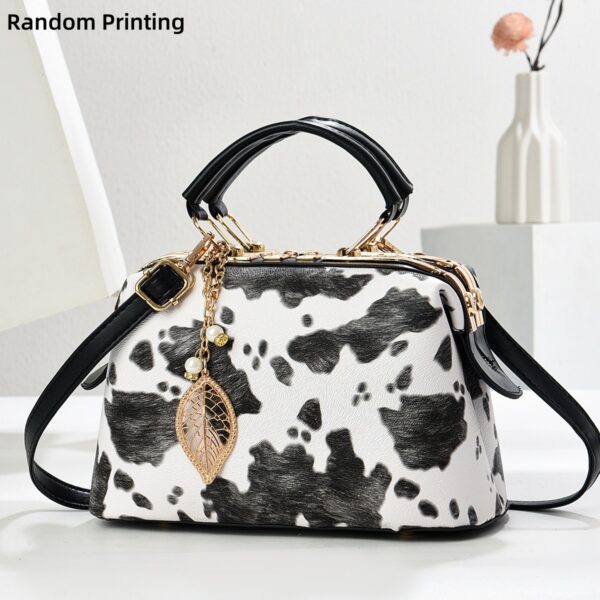 Wholesale Letter Trendy Summer Large-Capacity Cow Pattern Chain Shoulder