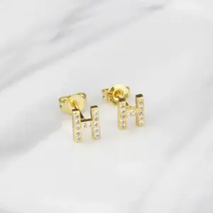 Gold / Letter H