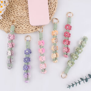 Wholesale New pure hand-woven gradient daisy key chain INS cotton rope key lanyard key pendant jewelry
