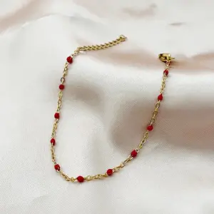 Golden / Red