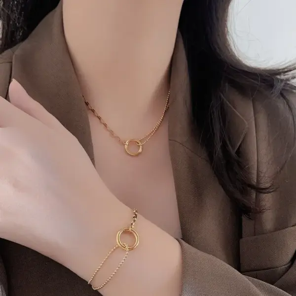 Wholesale 201 Stainless Steel 304 Stainless Steel Geometric Round Ion Plating (IP) Stone-Free 18K Gold Plated Classic Style Waterproof Non Tarnish Chain Twisted Rope Chain Multicolor-Golden Yellow Jewelry Set