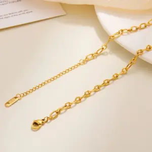 Embossed Oval Cross Chain / Gold