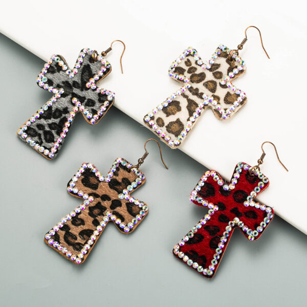 Wholesale Handmade Ins Shibuya Spice Y2K Niche Japanese Harajuku Exaggerated Cross Leather Leopard Earrings Earrings