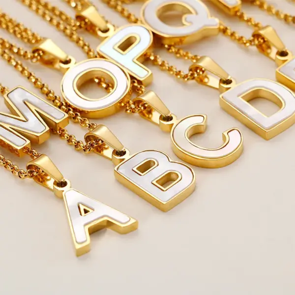 Wholesale PVD Coated 18K Gold Plated Letter Shell Titanium Steel Waterproof Non Tarnish Necklace