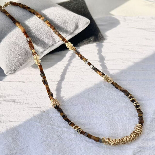 Wholesale Natural tiger eye stone Maillard beaded sweater chain European and American light luxury vintage autumn and winter hand stitching heavy industry sweater chain