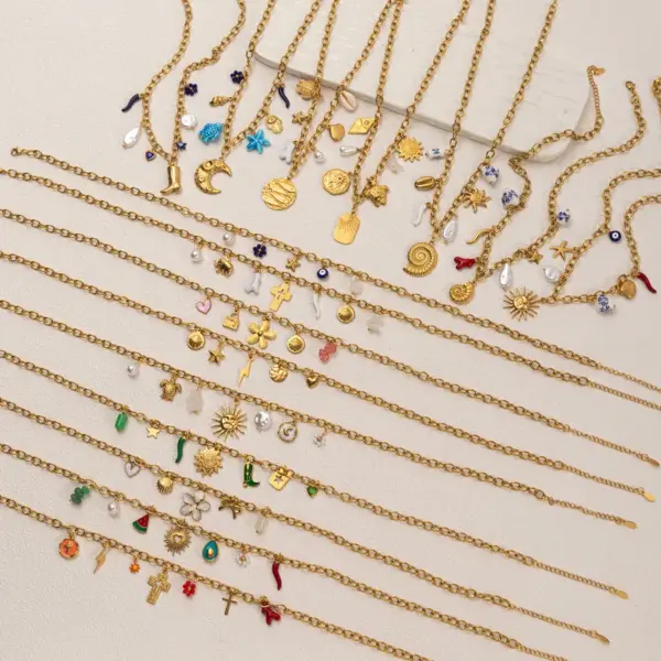 Wholesale 304 Stainless Steel Irregular Vacuum Plating Zircon 18K Gold Plated Marine Style O Subchain Figaro Chain Lobster Trigger Clasp Closure Multi Charms Necklace