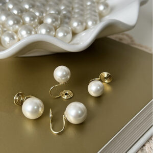 Mother beads 8mm ear clip (send silicone pad)