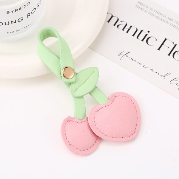 Wholesale Cartoon Leather Strawberry Keychain Ornament