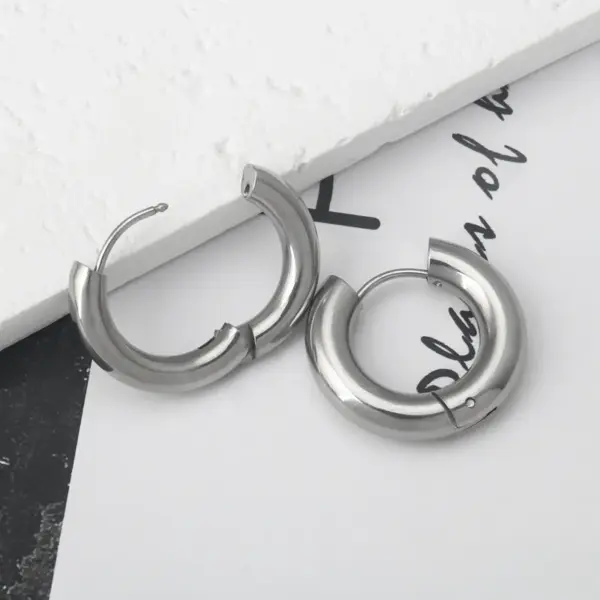 304 Stainless Steel Circle Simple Style Classic Style Earrings