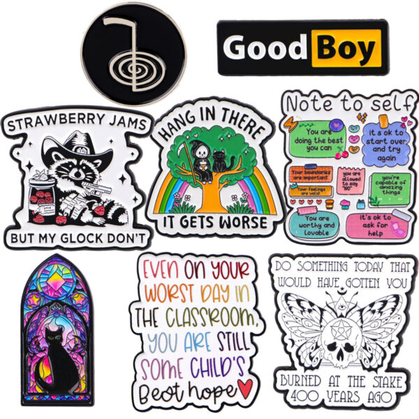 Wholesale Cartoon skull accessory brooch metal badge