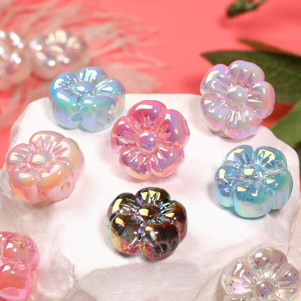 Wholesale Translucent sequins five petal flower beaded UV color plated acrylic flower beads diy mobile phone chain keychain loose beads