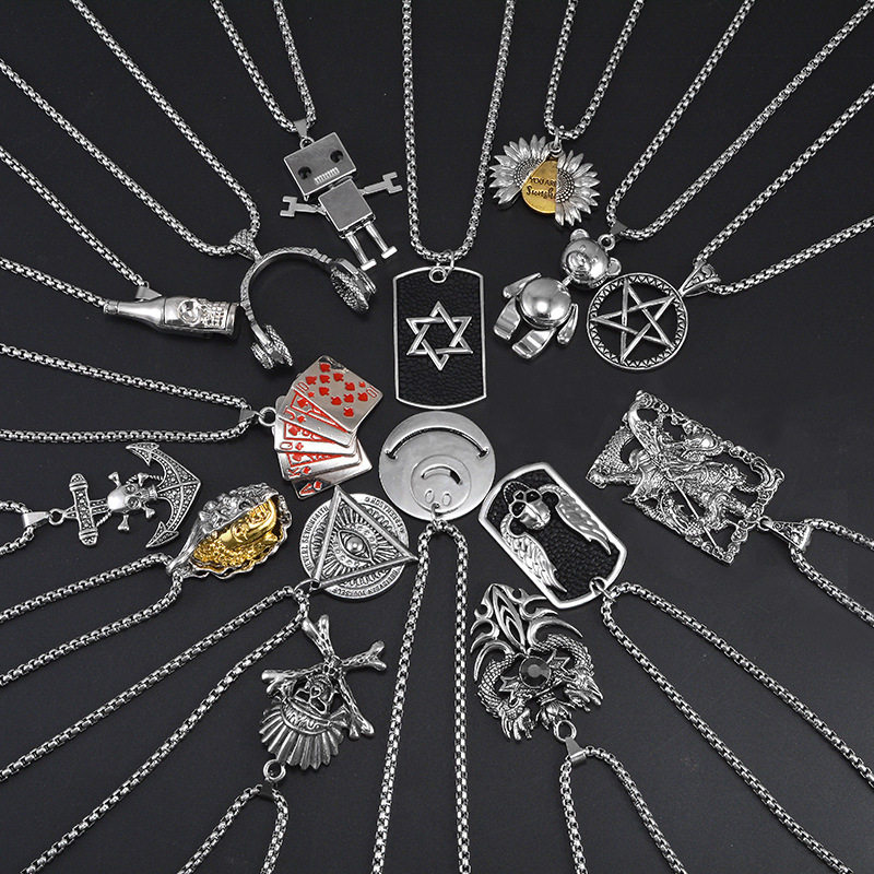 Wholesale European and American personality trendy titanium steel hip-hop necklace men's trendy disco all-match hiphop pendant long sweater chain pendant