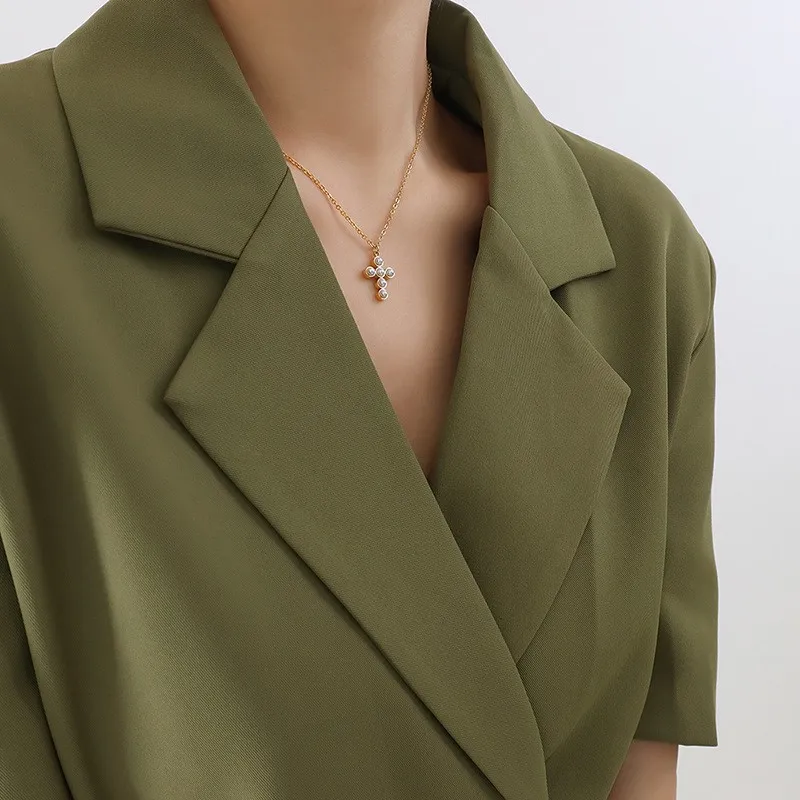 PVD Coated Real Gold Plated 18K Gold Cross 304 Stainless Steel Fashion Waterproof Non Tarnish 304 Stainless Steel Necklace
