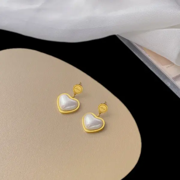 Wholesale PVD Coated Real Gold Plated 18K Gold Heart Shape 304 Stainless Steel Elegant Simple Style Waterproof Non Tarnish Earrings Necklace