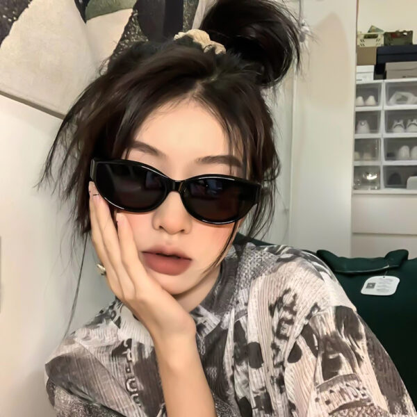 Wholesale 2024 European and American cat eye sunglasses sunglasses women's high-grade face-looking small UV-proof sun-proof men's polarized sunglasses