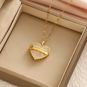 6286 Gold Letter Heart