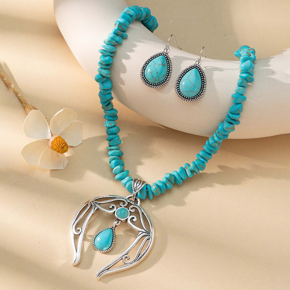 Wholesale Cross-Border European and American New Retro Water op Necklace Turquoise Earrings Western Style Exaerated Turquoise Necklace Manufacturer