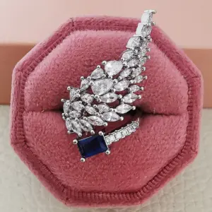 R6546 / Adjustable Opening