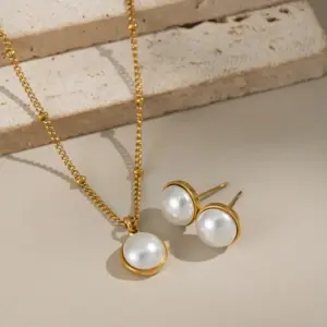 Wholesale Elegant Pearl Necklace And Earring Set For Women Stainless Steel Non-Fading Luxury Jewelry Accessories Suitable For All Seasons
