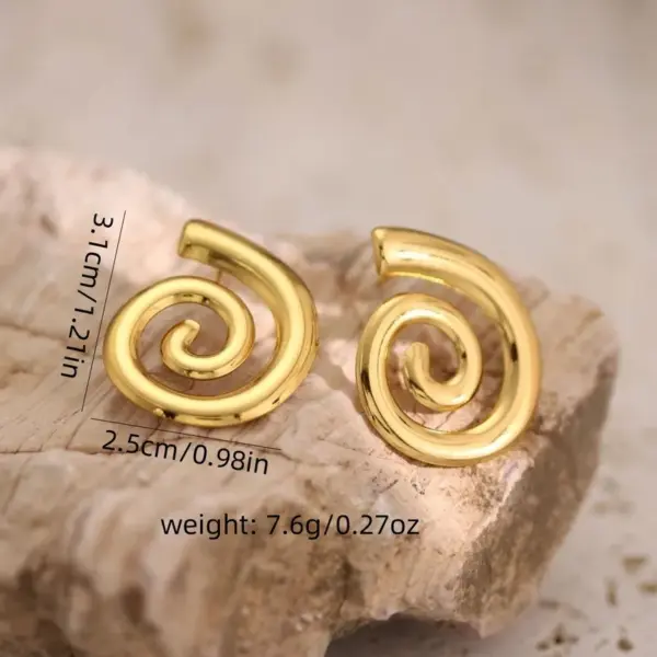 Wholesale 201 Stainless Steel 304 Stainless Steel Geometric Heart Shape Shell Electroplating Stone-Free Golden Plated Elegant Classic Style Streetwear Ear Studs