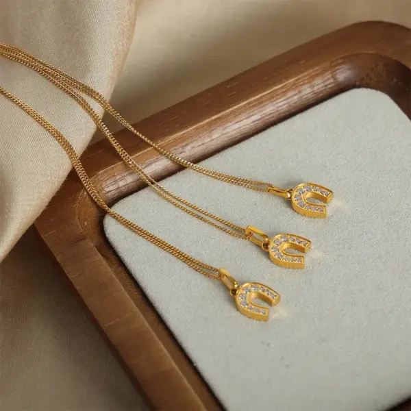 Wholesale 304 Stainless Steel Geometric PVD Coated Rhinestones 18K Gold Plated Elegant Simple Style Plating Inlay White Gold Pendant Necklace