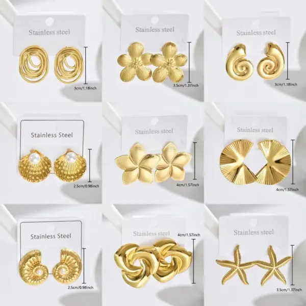 304 Stainless Steel Flower PVD Coated Real Gold Plated 18K Gold Vintage Style Simple Style Waterproof Non Tarnish Ear Studs