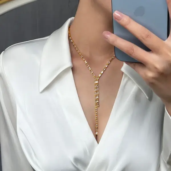 Wholesale PVD Coated Real Gold Plated 18K Quadrilateral 304 Stainless Steel Elegant Simple Style Waterproof Non Tarnish Pendant Necklace