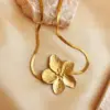 Wholesale PVD Coated Real Gold Plated 18K Gold Flower 304 Stainless Steel Casual Hawaiian Tropical Waterproof Non Tarnish 201 Stainless Steel Pendant Necklace