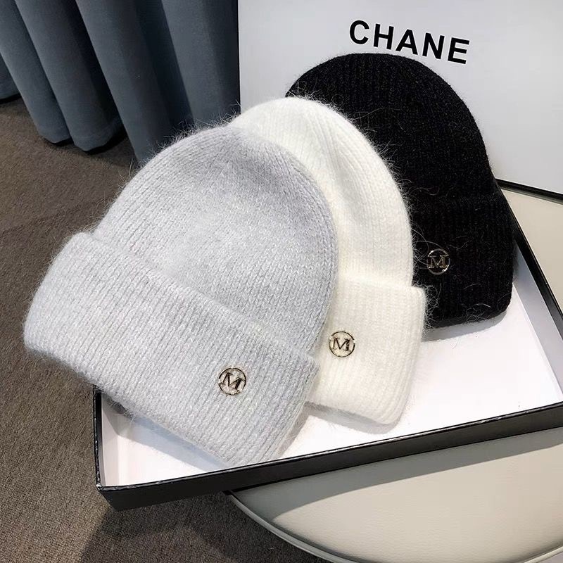 Wholesale Knitted Hat with Fce Large Head Circumference Beanie