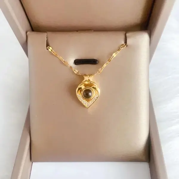 Wholesale Fashionable Love You Heart Projection Necklace Women Design Lockbone Chain Jewelry In Hundred Languages For Valentine's Day