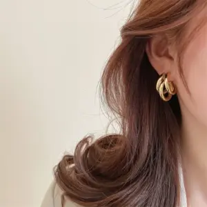 Wholesale 304 Stainless Steel Solid Color PVD Coated 18K Real Gold Plated 18K Gold Vintage Style Waterproof Non Tarnish Plating Gold Ear Studs