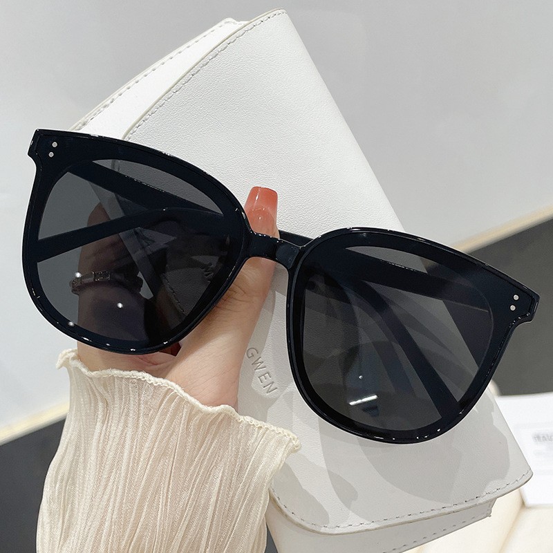 Wholesale New gm glasses pular sunglasses small three-int men and women same style street shooting fashion sunglasses wholesale sunglasses online cele