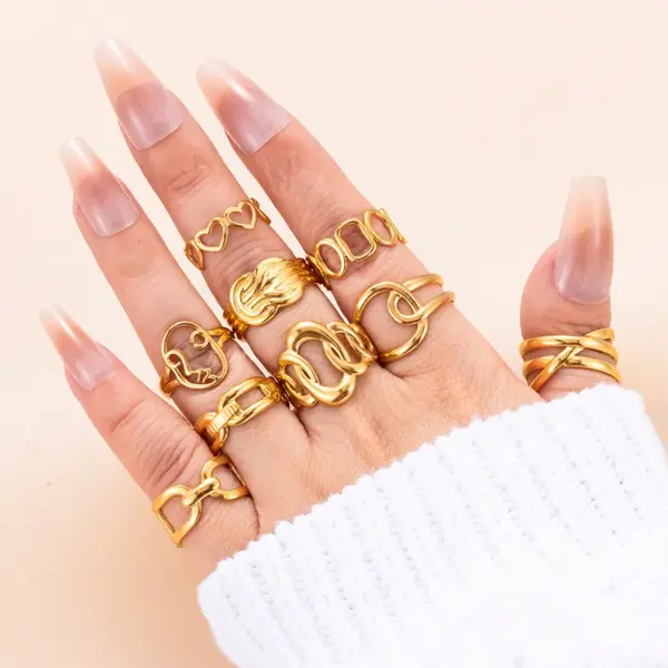 Wholesale PVD Coated Human Face Heart Shape 304 Stainless Steel Retro Classic Style Waterproof Non Tarnish Open Ring