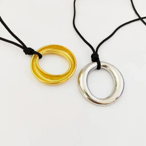 Wholesale Ion Plating (IP) 18K Gold Plated Real O-Shape 304 Stainless Steel Elegant Simple Style Waterproof Non Tarnish Leather Rope Pendant Necklace