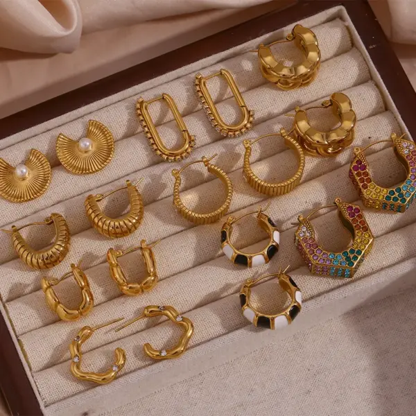 304 Stainless Steel U Shape Semicircle Stripe PVD Coated Rhinestones 18K Real Gold Plated 18K Gold Vintage Style Classic Style Waterproof Non Tarnish Enamel Plating Colorful White Gold Earrings