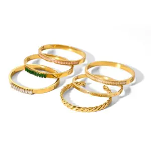 Wholesale PVD Coated 18K Gold Real Gold Plated Round Stainless Steel Simple Style Waterproof Non Tarnish Bangle