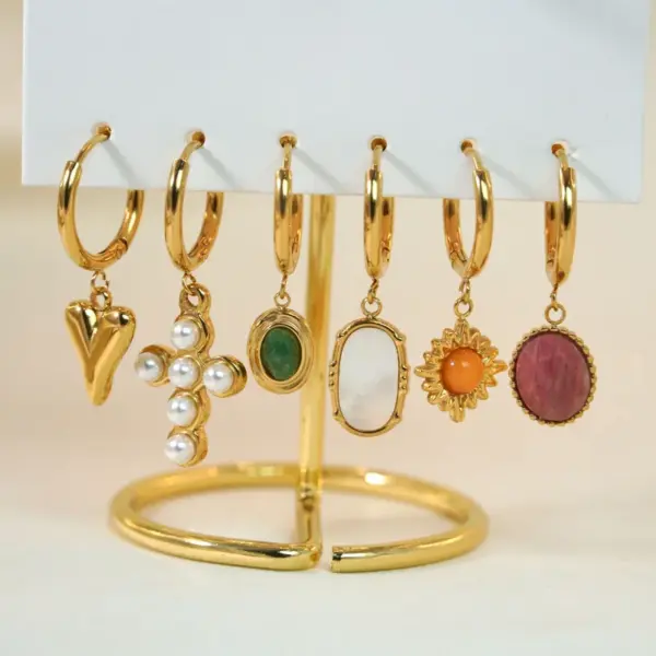 Wholesale 1 Pair Simple Style Classic Style Heart Shape Plating Inlay 304 Stainless Steel Rhinestones Drop Earrings