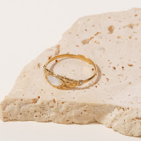 Wholesale French Retro Stainless Steel Zircon Open Ring Ins High-End Cross-Border Ring Star Titanium Steel Jewelry Ring