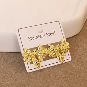Gold / Average Size / Style 22