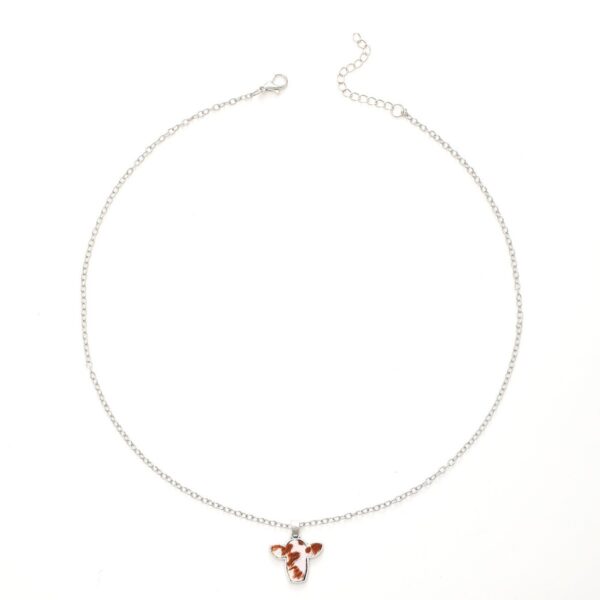 Wholesale Western style alloy mini cow head random pattern pendant simple fashion ladies jewelry necklace