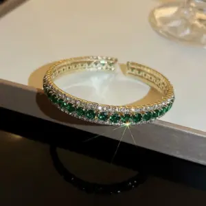 25# Bracelet-Green.