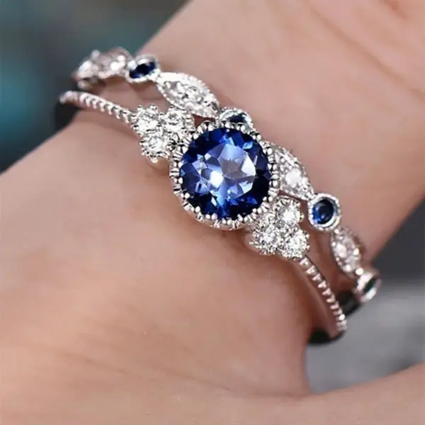 Wholesale New Fashion Zircon Ladies Ring Copper Plated White K Micro-set Emerald Ring