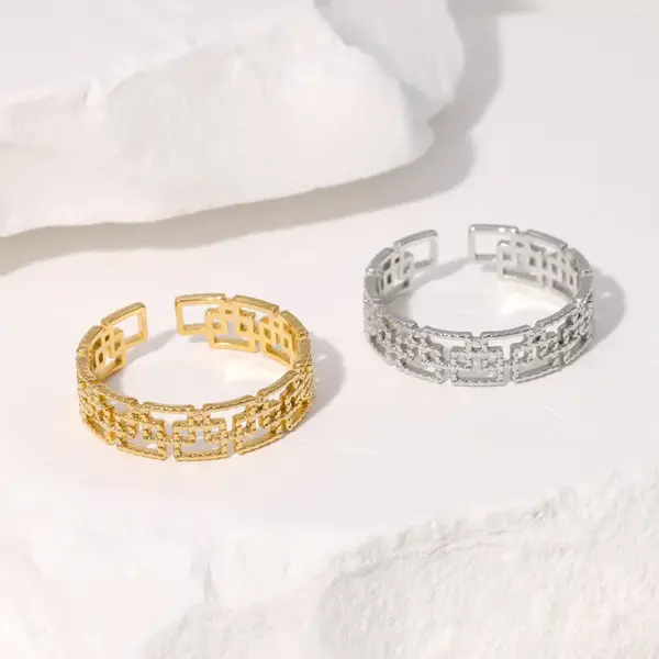 Wholesale PVD Coated Real Gold Plated 18K Gold Geometric 304 Stainless Steel Vintage Style Classic Style Waterproof Non Tarnish Rings