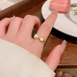J896 Gold / Adjustable Opening